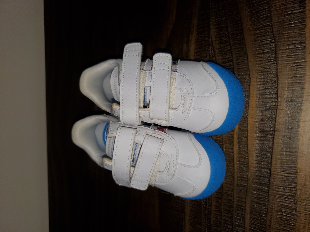 Kids Adidas Shoes Size 6